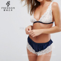 bf sexy girl image woman hot sexi pic Sujetador triangular de encaje y satén azul marino glamoroso bralette